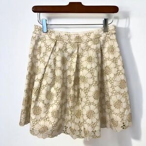Lilly Pulitzer Sz 6 White Floral Lace Gold Metallic Harlie Mini Skirt Lace EUC
